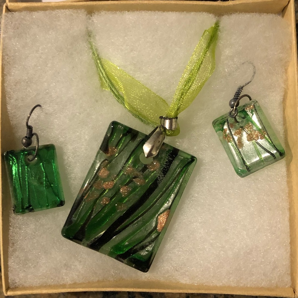 ☀️ New! Necklace and earring set. With free gift!